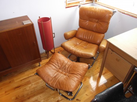 Westnofa lounge chair and ottoman